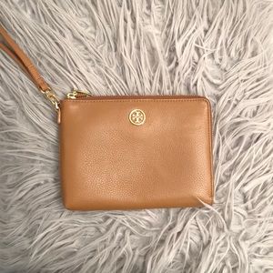 TORY BURCH Landon Large Wristlet
